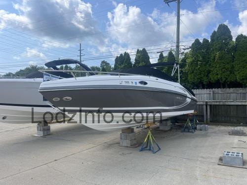 Rinker 246 Captiva Cuddy opinia i specyfikacje